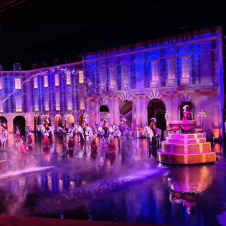 L'Udon-Thani Gite De Groupe A 4 Min Du Puy Du Fou Les Épesses Exterior foto